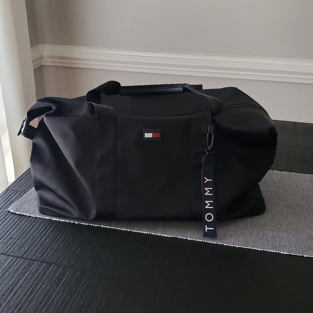 Tommy Hilfiger bag